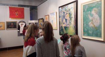 Выставка «Золотое детство» в Угличском историко-архитектурном и художественном музее